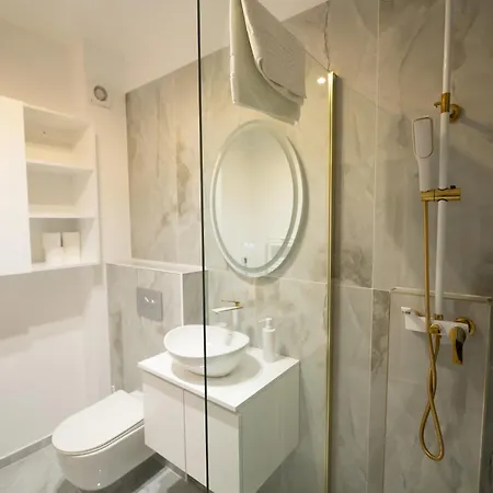 Apartel Elia 13 شقة Năvodari