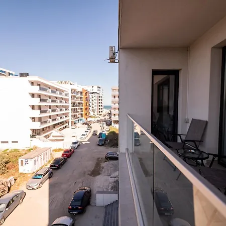 شقة Apartel Elia 13 *